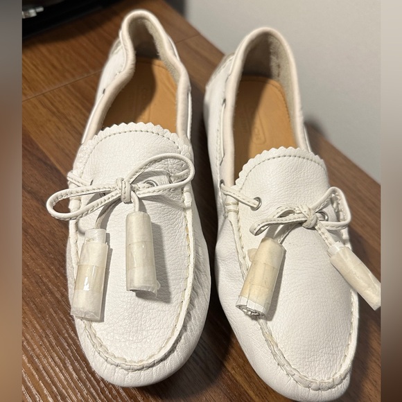 ❌[S O L D]❌ 🆕NWOB Coach Nadia moc loafers, white, Sz 6 - Picture 2 of 6